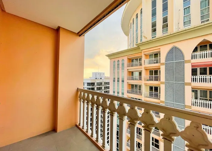 Holiday home Cozy In Venice Bgc With Balcony #vlrtc28c Manila